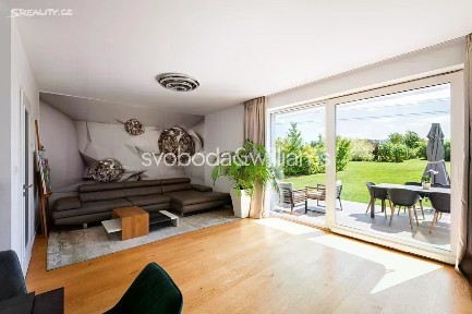 Prodej rodinného domu 165 m², pozemek 893 m²
