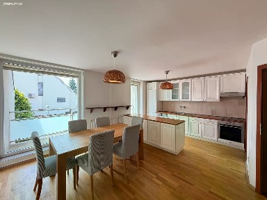 Prodej rodinného domu 227 m², pozemek 319 m² Na Fialce I, Praha - Řepy