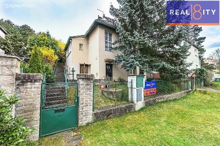 Prodej rodinného domu 264 m², pozemek 773 m² V údolí, Praha - Suchdol