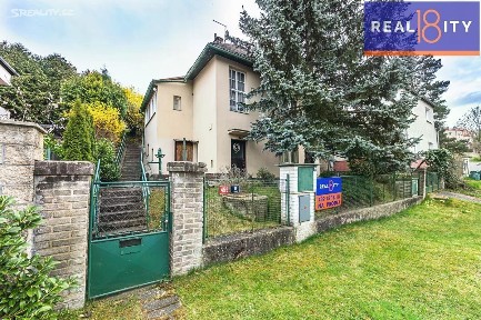 Prodej rodinného domu 264 m², pozemek 773 m²