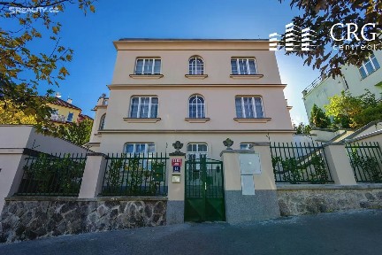 Prodej vily 456 m², pozemek 959 m² Nad Nuslemi, Praha - Nusle