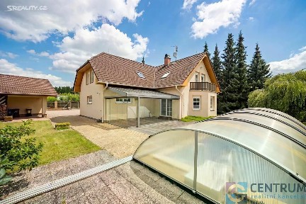 Prodej rodinného domu 190 m², pozemek 1915 m²