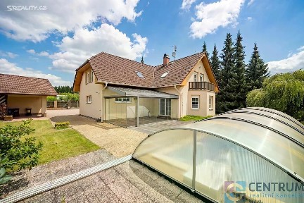 Prodej rodinného domu 190 m², pozemek 1915 m²