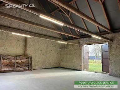 Pronájem skladového prostoru 133 m²