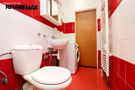 Prodej bytu 2+kk 39 m² Vítězná, Karlovy Vary