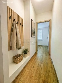 Prodej bytu 3+kk 61 m² Východní, Karlovy Vary - Drahovice