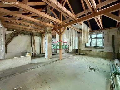 Prodej rodinného domu 138 m², pozemek 1143 m²