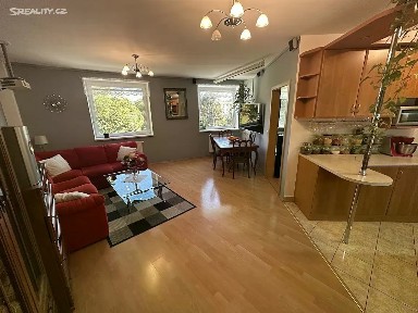 Prodej bytu 3+kk 82 m² Tyršovo nábřeží, Zlín