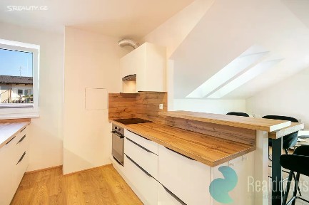 Prodej bytu 3+kk 88 m² Za Pilou, Trhové Sviny