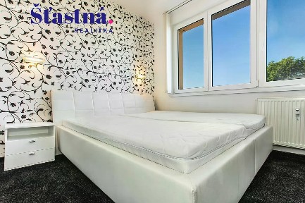 Pronájem bytu 2+kk 42 m² Bezdrevská, Zliv