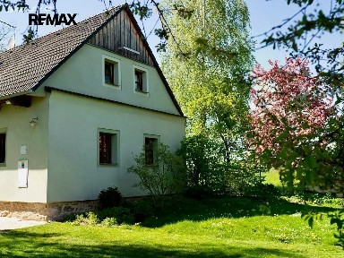 Pronájem bytu 3+kk 120 m² Nadějkov - Nepřejov