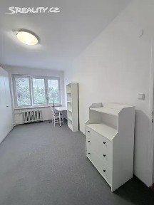 Pronájem bytu 1+1 32 m² třída SNP, Hradec Králové - Slezské Předměstí