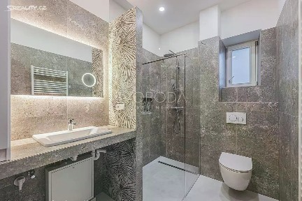 Pronájem bytu 3+kk 66 m² Mánesova, Hradec Králové