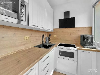 Pronájem bytu 1+kk 36 m² Markovická, Hradec Králové - Slezské Předměstí