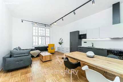 Pronájem bytu 3+kk 99 m² Šafaříkova, Hradec Králové