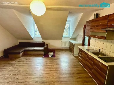 Pronájem bytu 2+kk 57 m² Plzeňská, Karlovy Vary