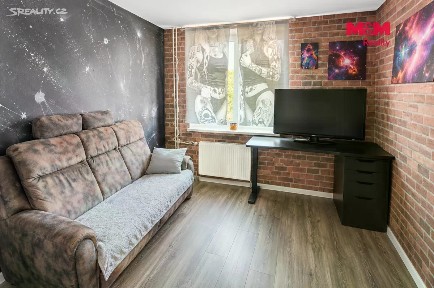 Pronájem bytu 3+1 60 m² Stavbařů, Cheb