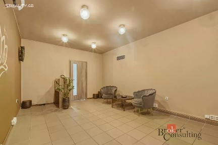 Pronájem obchodního prostoru 37 m² Na Bukovině, Pardubice - Bílé Předměstí
