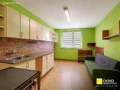 Prodej rodinného domu 90 m², pozemek 932 m²
