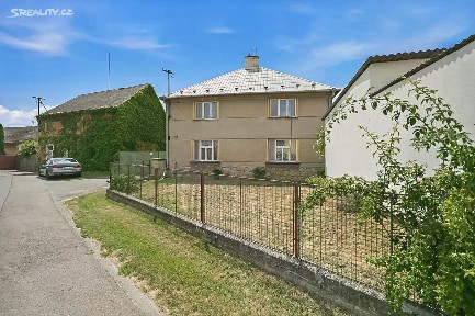 Prodej rodinného domu 194 m², pozemek 744 m²