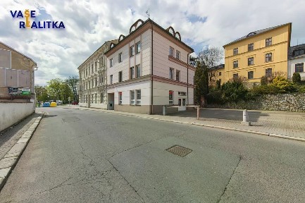 Prodej rodinného domu 347 m², pozemek 193 m²