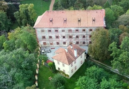 Prodej činžovního domu 1600 m² Vargač, Dobříš