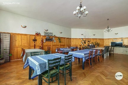 Prodej restaurace 305 m²