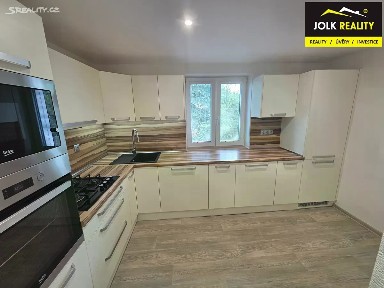 Pronájem bytu 3+1 60 m² Těšínská, Opava - Předměstí