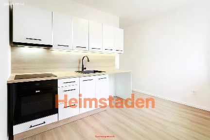Pronájem bytu 2+1 50 m² Svazácká, Ostrava - Zábřeh