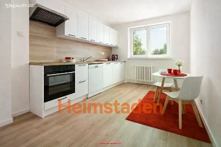Pronájem bytu 2+1 56 m² Korunní, Ostrava - Mariánské Hory