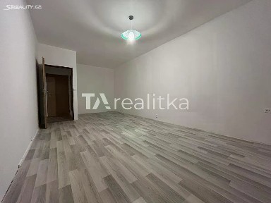 Pronájem bytu 3+1 81 m² Vnitřní, Orlová - Lutyně