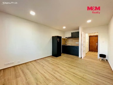 Pronájem bytu 1+kk 28 m² 30. dubna, Ostrava - Moravská Ostrava
