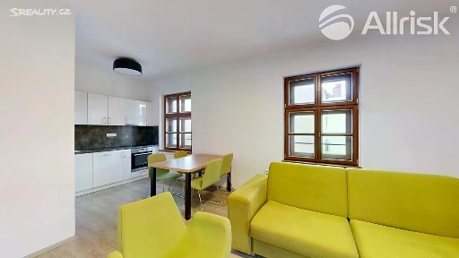 Pronájem bytu 2+kk 38 m² Dolní náměstí, Opava - Město