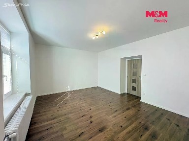 Pronájem bytu 2+1 78 m² Petrovická, Krnov - Pod Bezručovým vrchem