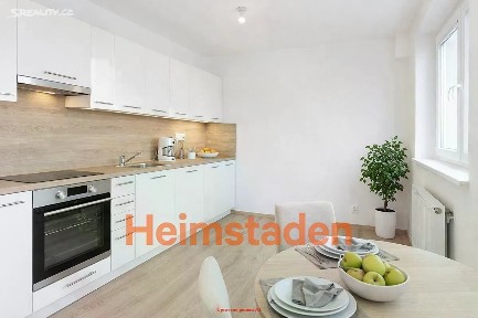 Pronájem bytu 3+1 60 m² Zahradní, Frýdek-Místek - Místek