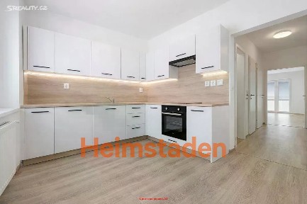 Pronájem bytu 2+1 56 m² Zelená, Ostrava - Mariánské Hory