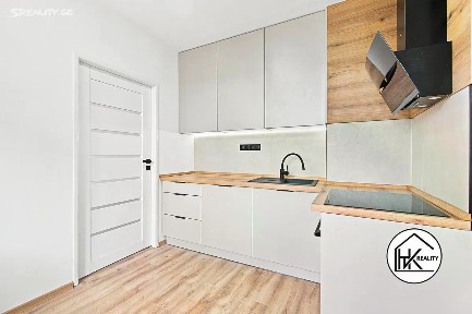 Prodej bytu 2+1 51 m² Alejní, Teplice