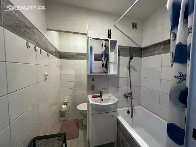 Prodej bytu 1+kk 34 m² Komořanská, Most