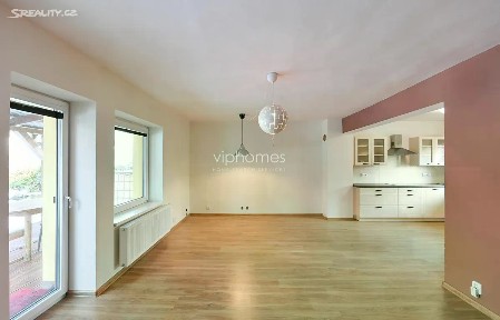 Pronájem vily 170 m², pozemek 316 m² Malá lada, Praha - Modřany