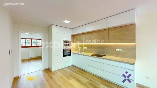 Pronájem bytu 2+kk 47 m² Masarykovo nám., Uherský Brod