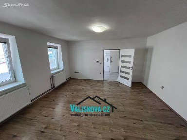 Pronájem bytu 1+kk 40 m²