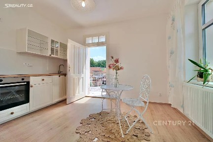 Pronájem bytu 4+1 130 m² Podřevnická, Želechovice nad Dřevnicí