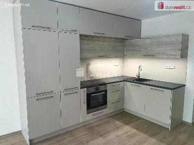 Pronájem bytu 2+kk 51 m² Sadová, Zlín