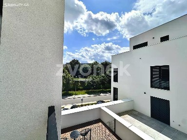 Pronájem bytu 1+kk 33 m² Tyršovo nábřeží, Zlín