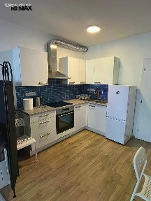 Pronájem bytu 1+kk 30 m² Hřebíčkova, Zlín - Malenovice