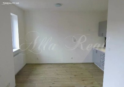 Pronájem bytu 1+kk 32 m² Sokolská, Ráječko