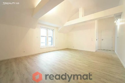 Pronájem bytu 1+kk 56 m² tř. Dukelských hrdinů, Hodonín