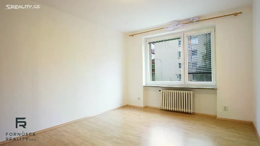 Pronájem bytu 3+1 78 m² Čermákova, Brno - Starý Lískovec
