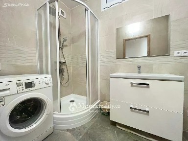 Pronájem bytu 3+1 61 m² Krylova, Znojmo - Přímětice