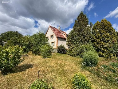 Prodej rodinného domu 200 m², pozemek 1617 m²